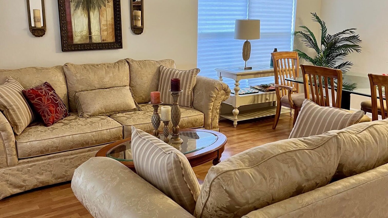 Photo of Livingroom in Weston Hills