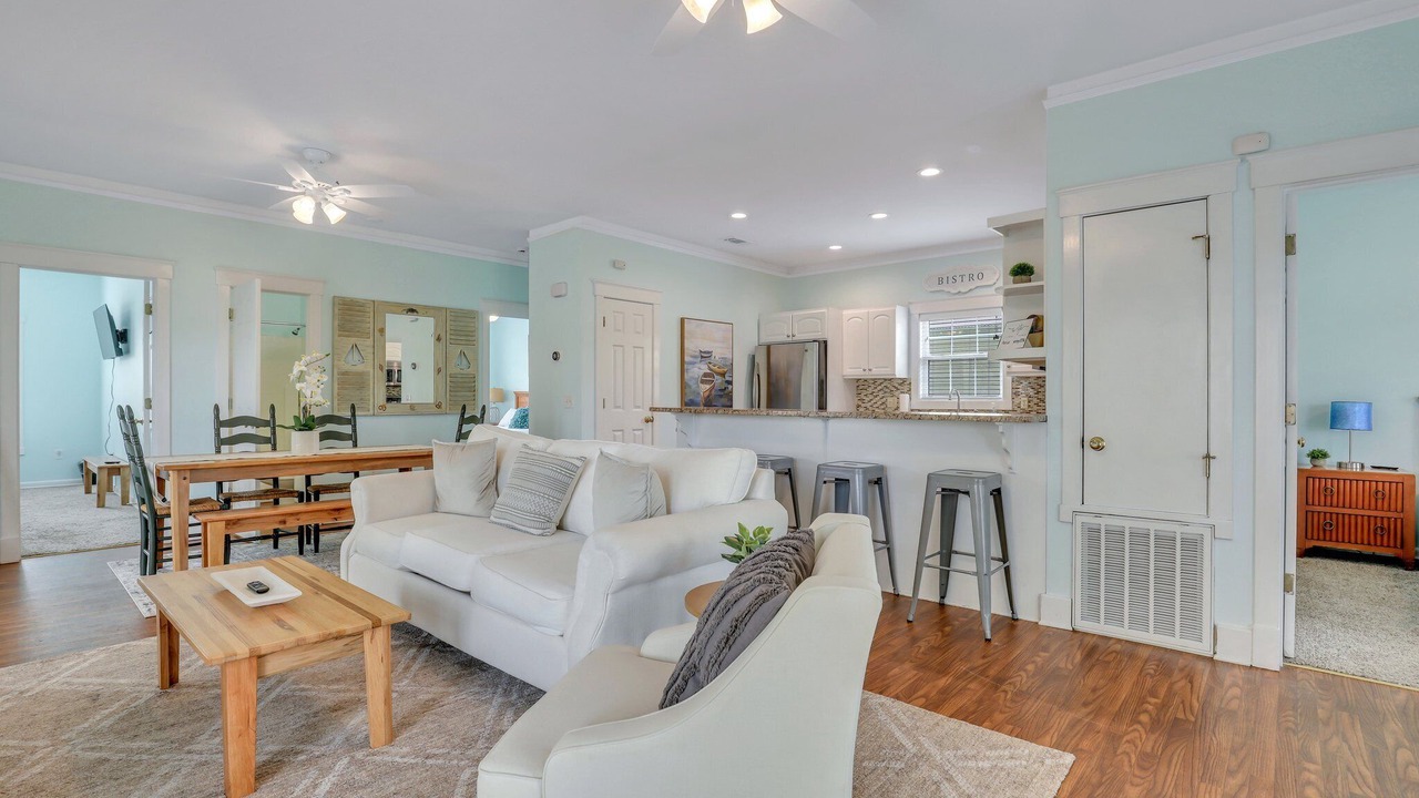 Photo of Livingroom in Thunderbolt