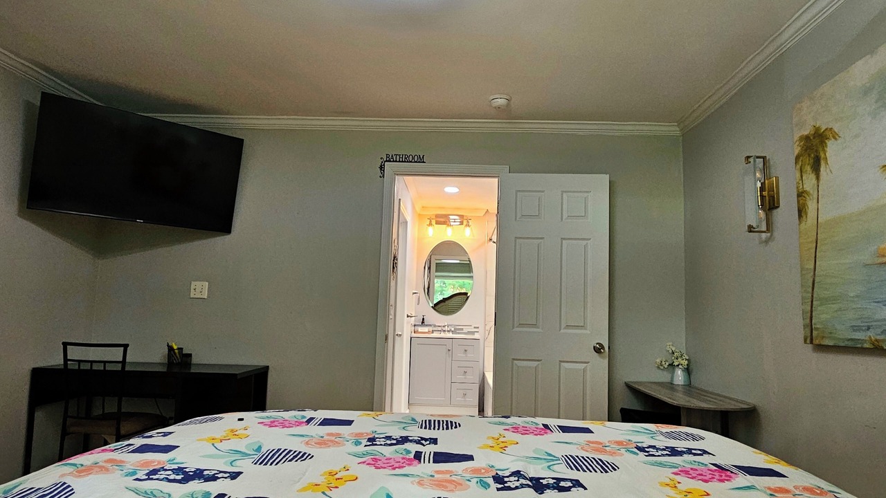 Photo of Bedroom in Appling