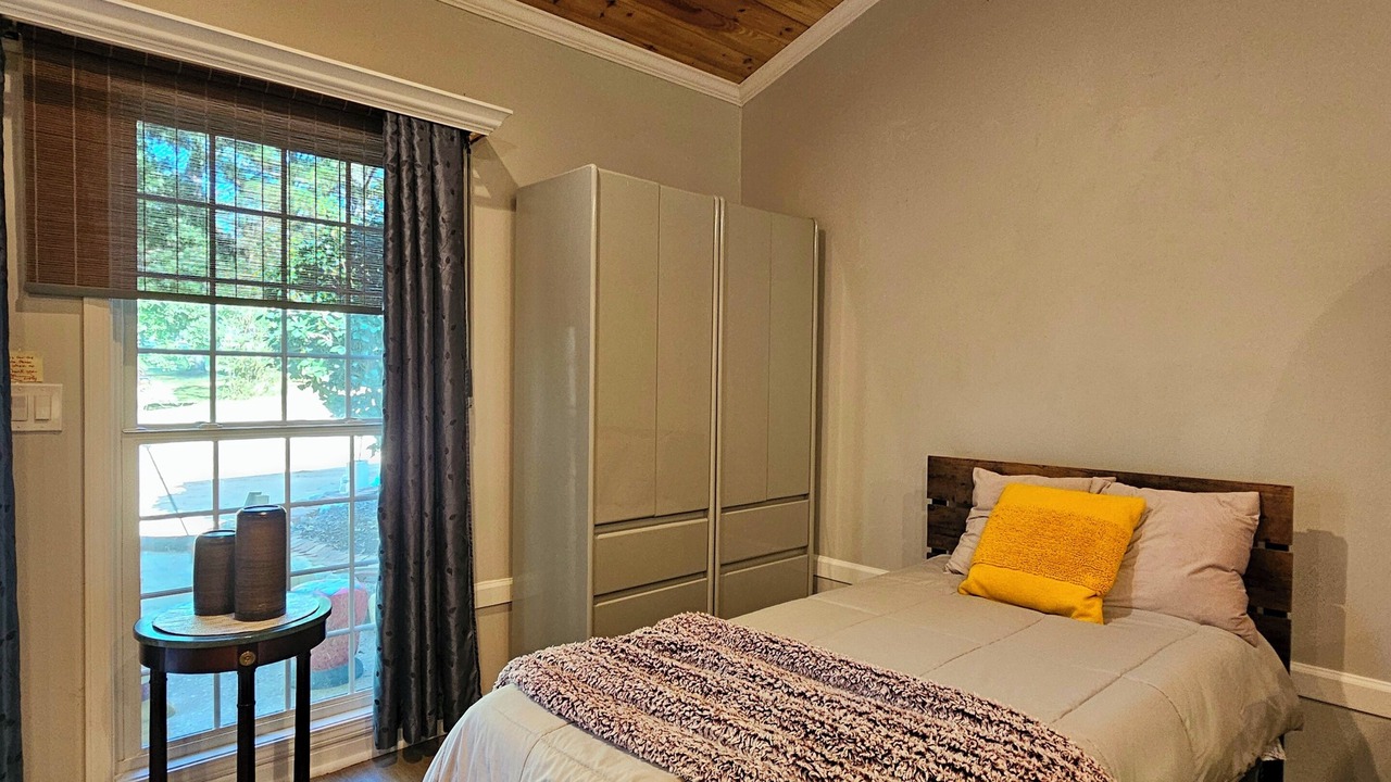 Photo of Bedroom in Appling