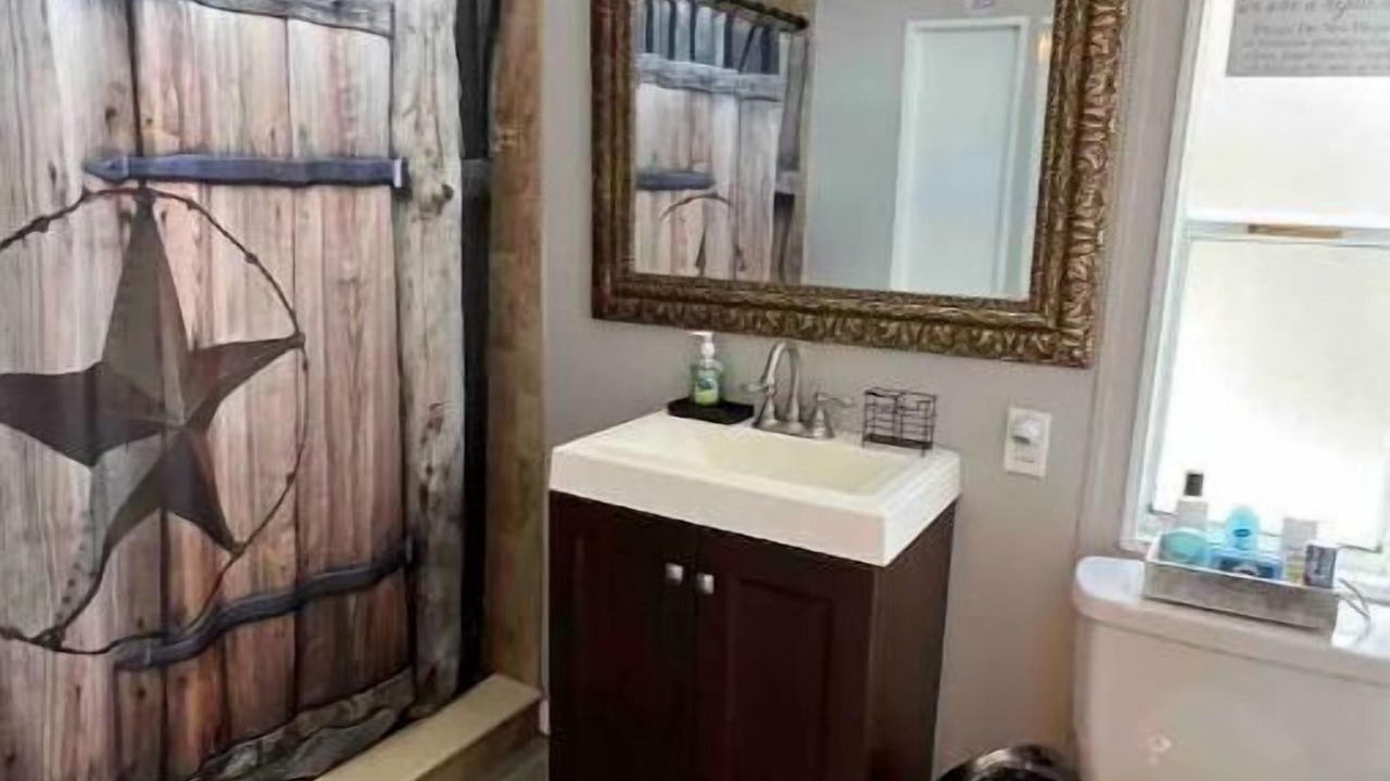 Photo of Bathroom in Fedhaven