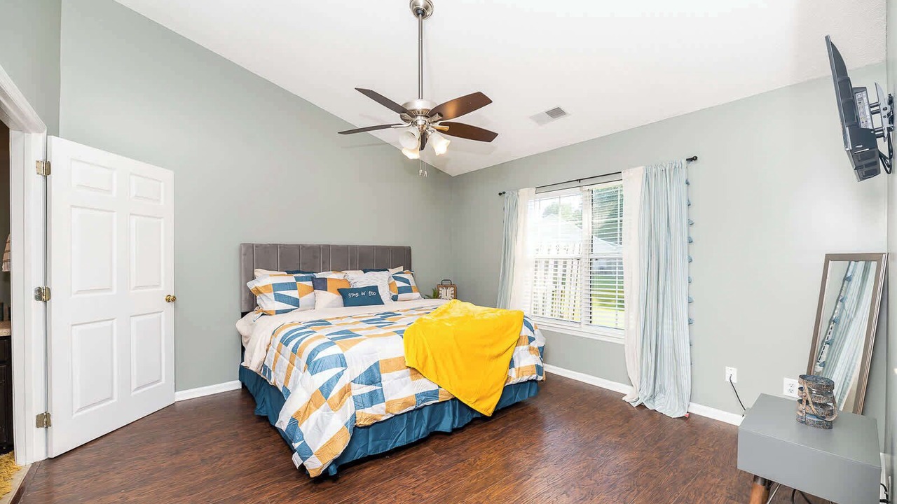 Photo of Bedroom in Goose Creek
