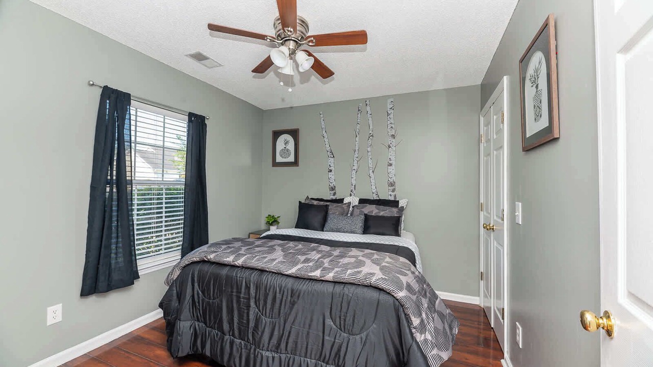 Photo of Bedroom in Goose Creek