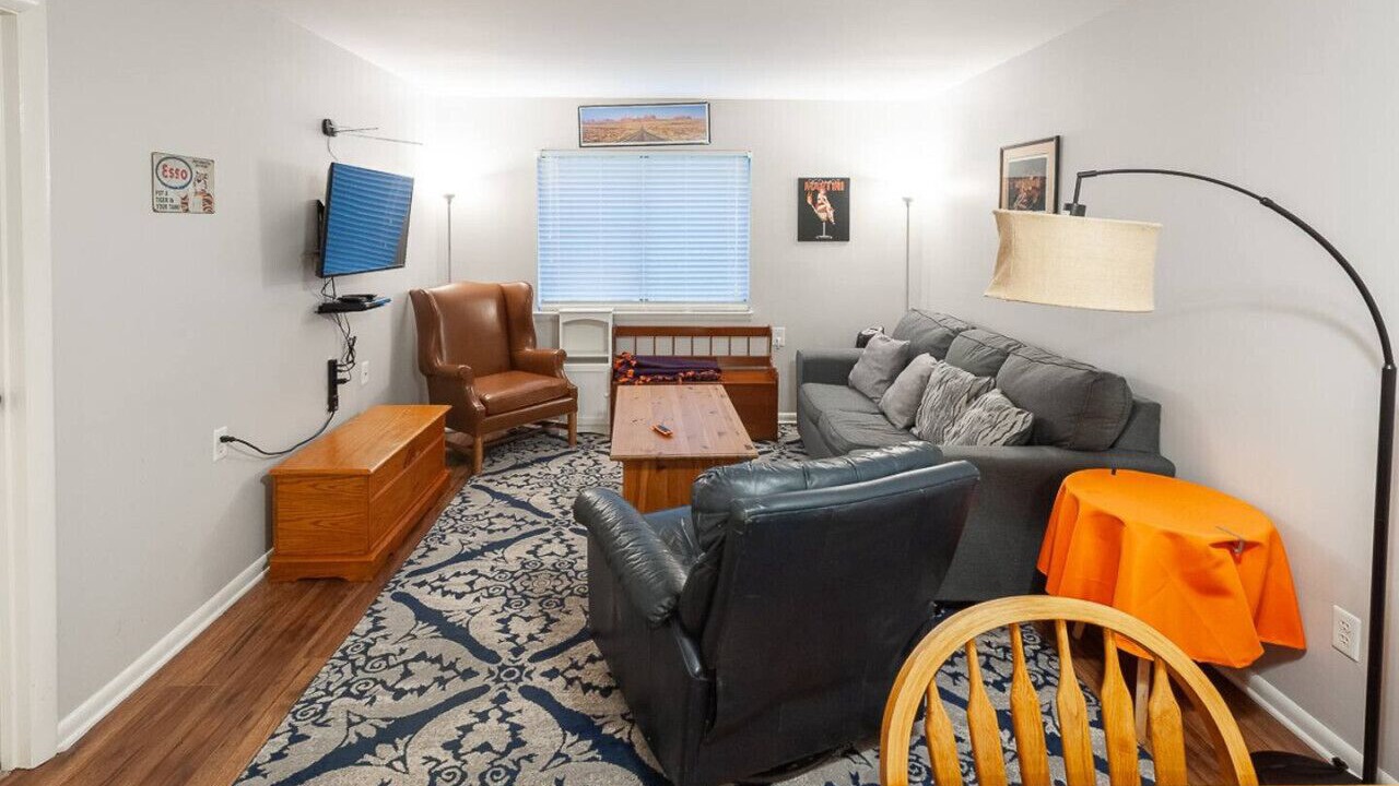 Photo of Livingroom in Clemson