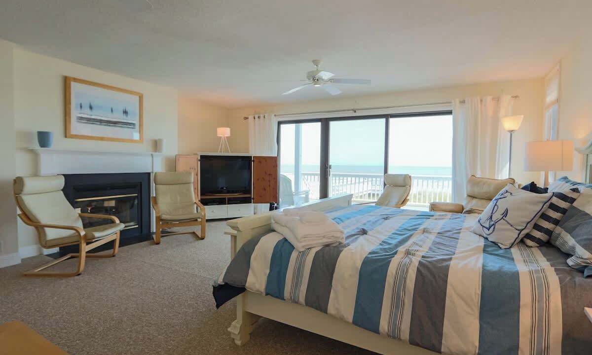 Photo of Bedroom in Saint Helena Island