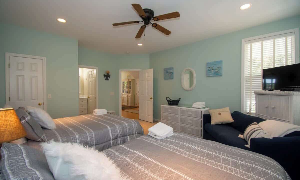 Photo of Bedroom in Saint Helena Island