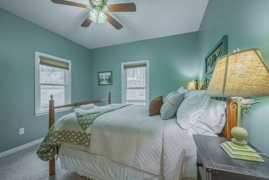 Photo of Bedroom in Reed Creek