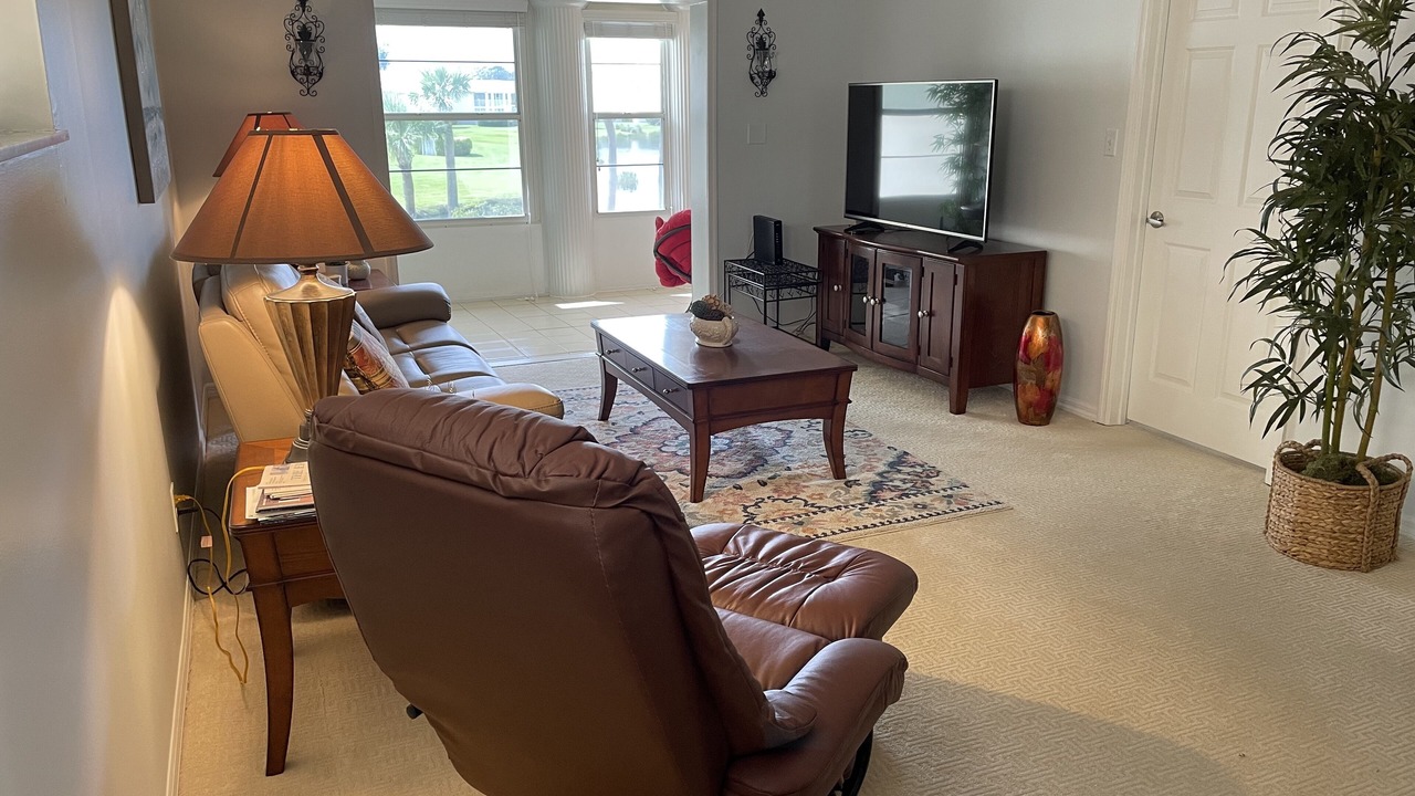 Photo of Livingroom in Florida Ridge
