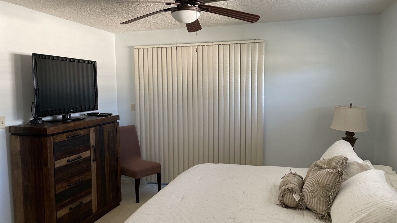 Photo of Bedroom in Florida Ridge