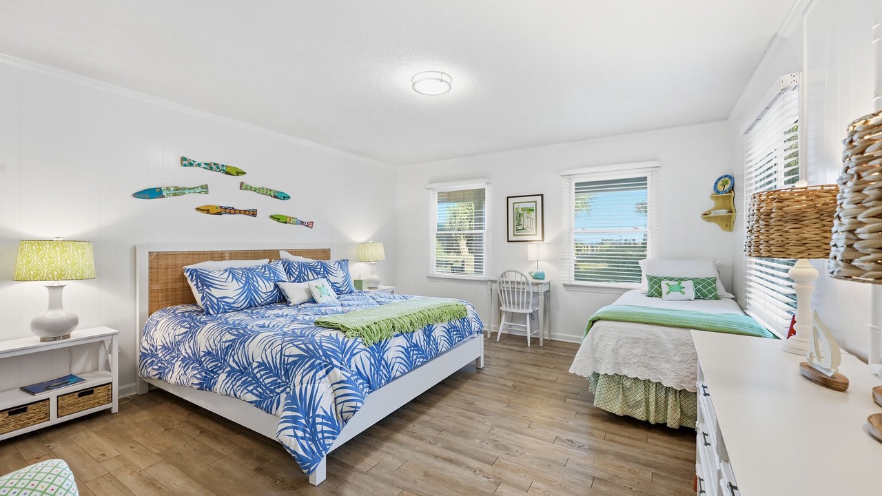 Photo of Bedroom in Debordieu Colony