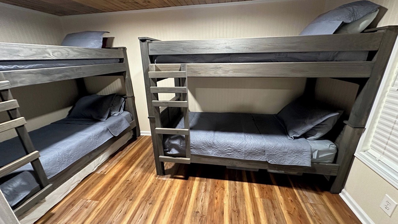 Photo of Bedroom in Townville