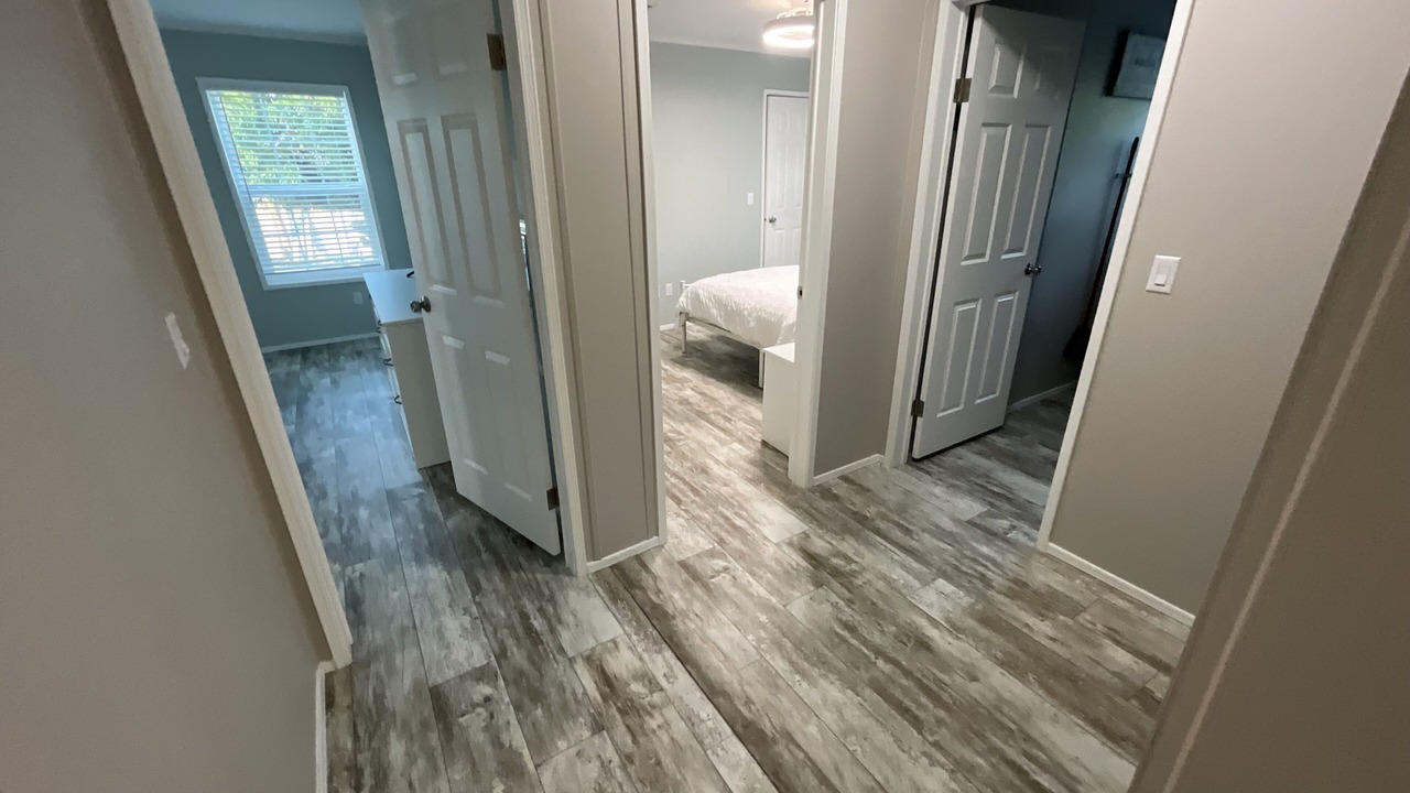 Photo of Bedroom in Henderson Creek Park
