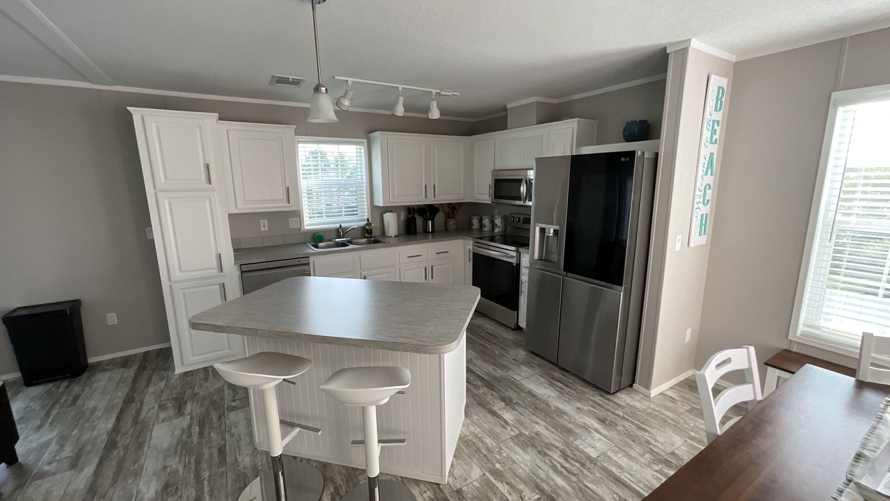Photo of Kitchen in Henderson Creek Park