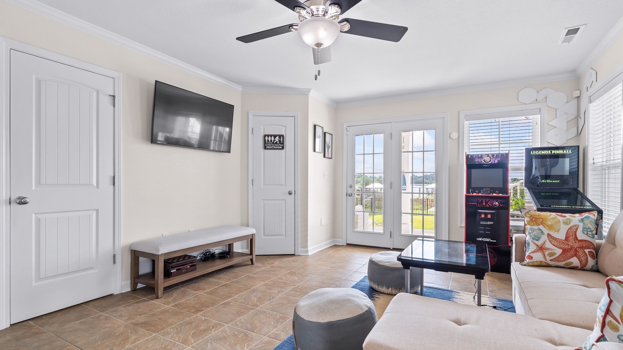 Photo of Livingroom in Jacksonville