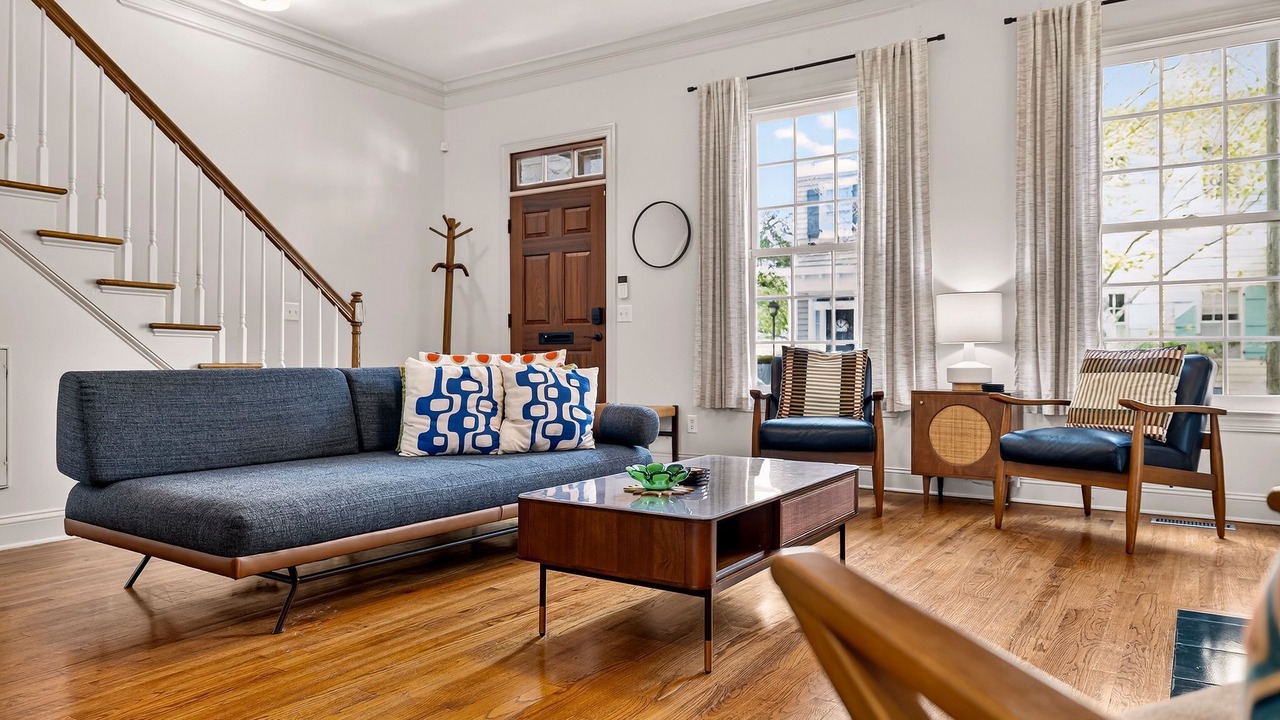 Photo of Livingroom in Beach Institute