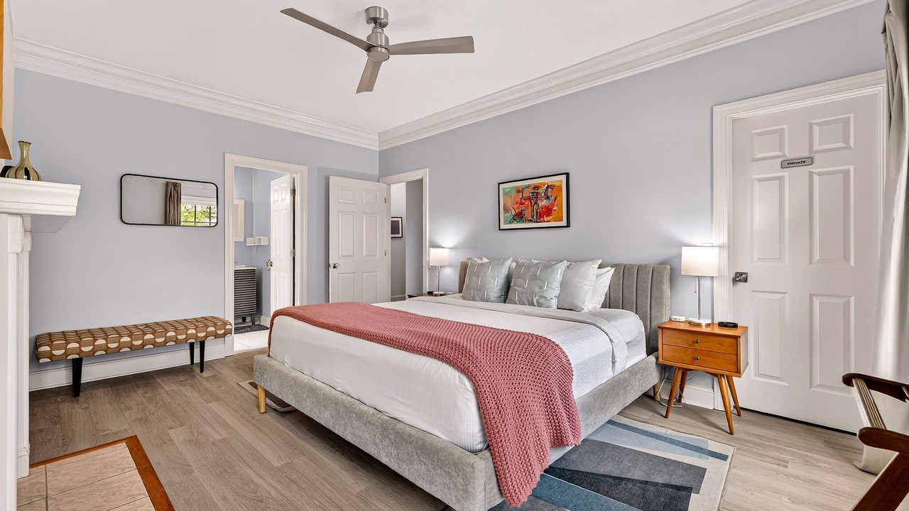 Photo of Bedroom in Beach Institute