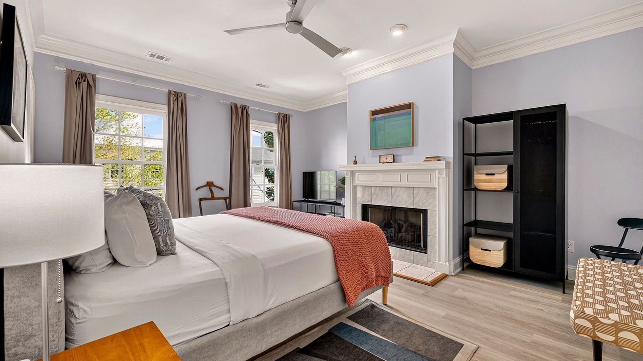 Photo of Bedroom in Beach Institute