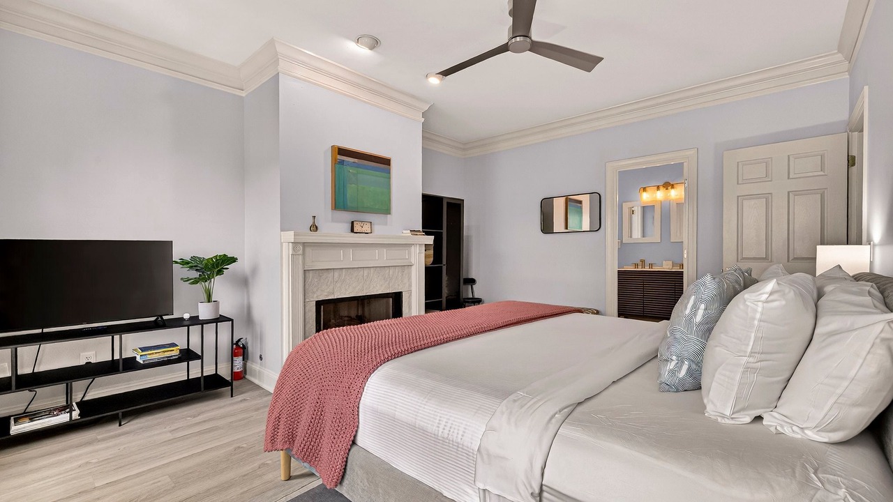 Photo of Bedroom in Beach Institute