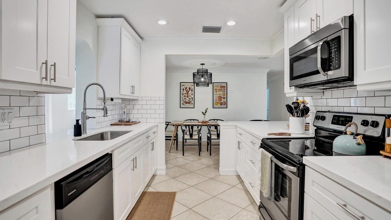 Photo of Kitchen in Tropic Palms