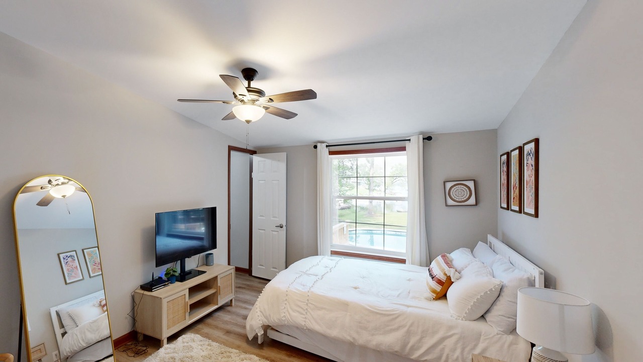 Photo of Bedroom in Newberry Shores