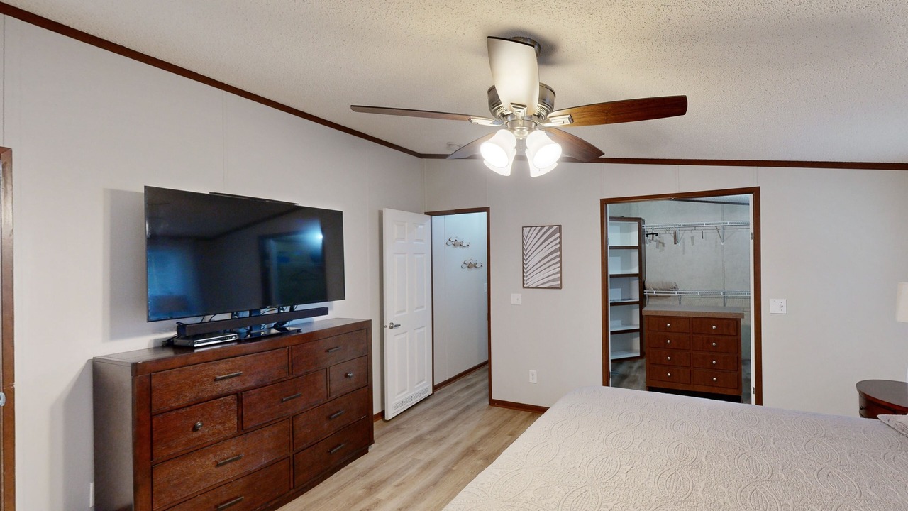 Photo of Bedroom in Newberry Shores