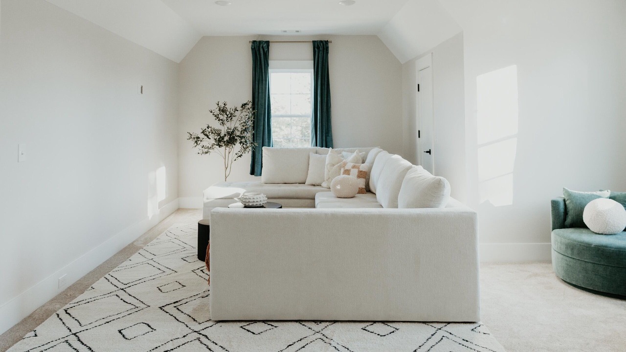 Photo of Livingroom in Matthews