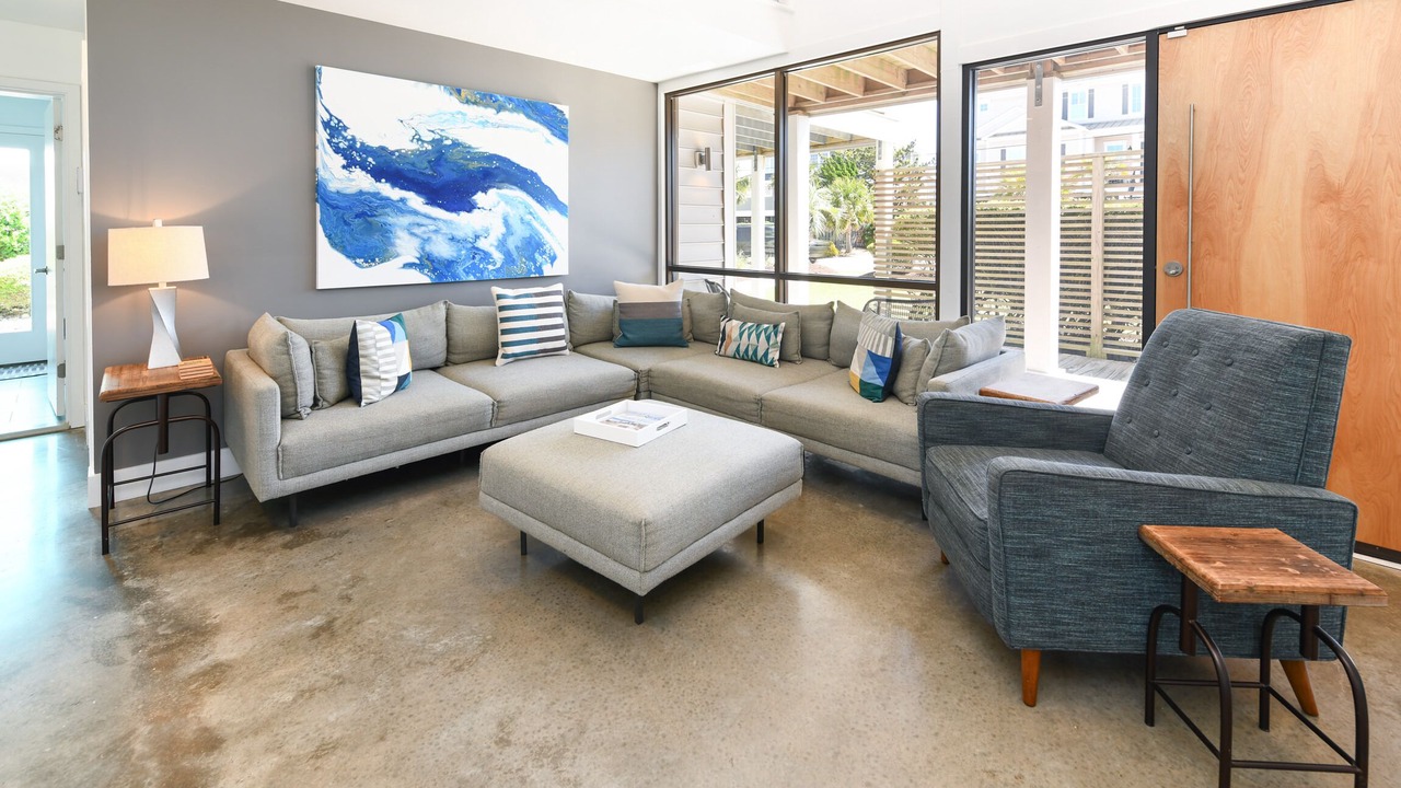 Photo of Livingroom in Inlet Harbour