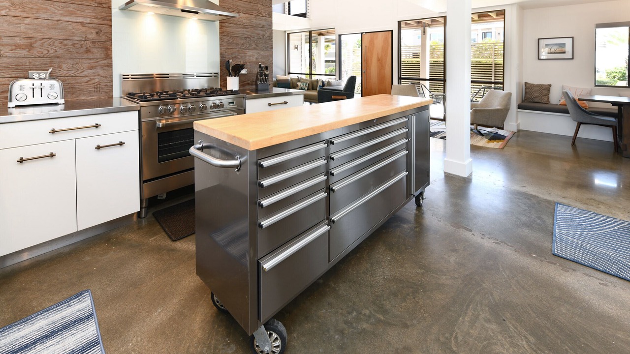 Photo of Kitchen in Inlet Harbour