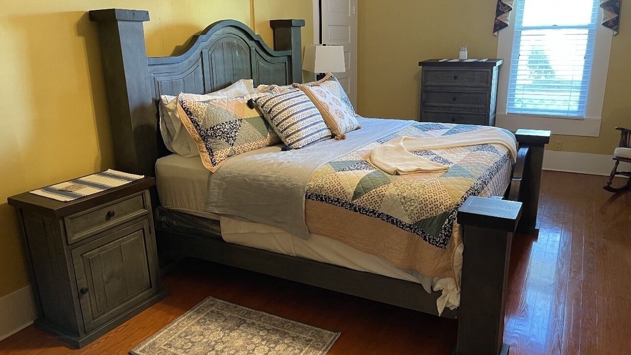 Photo of Bedroom in Arabi