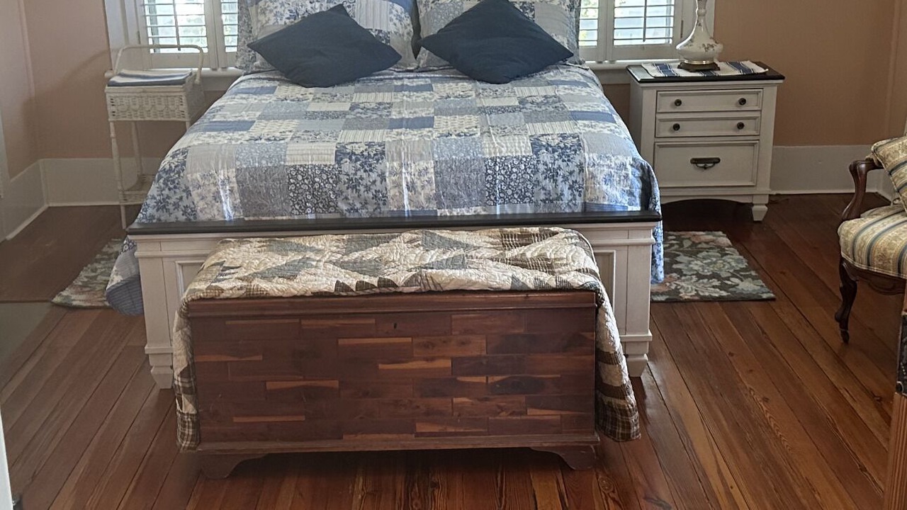 Photo of Bedroom in Arabi