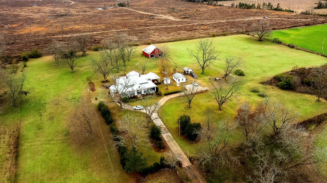 Photo of Outdoor in Arabi
