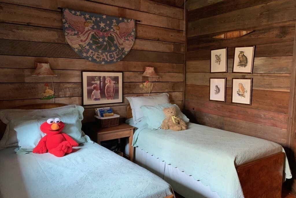 Photo of Bedroom in Salem