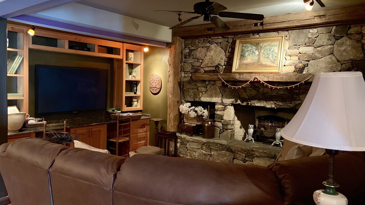 Photo of Livingroom in Salem