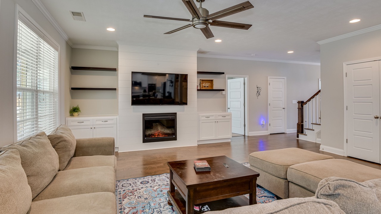 Photo of Livingroom in Evans