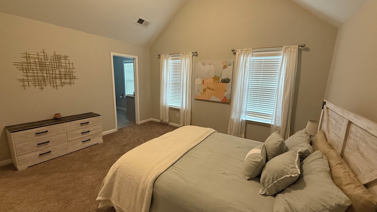Photo of Bedroom in Grovetown
