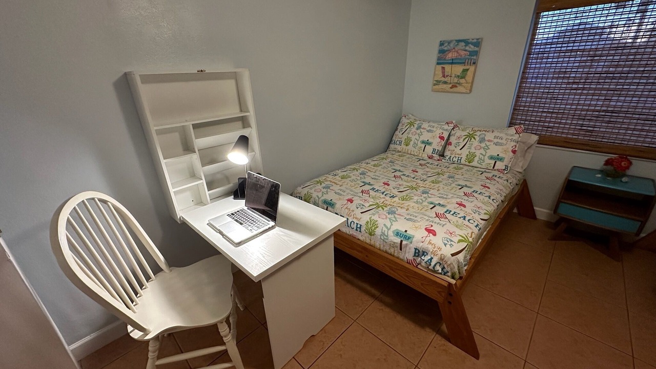 Photo of Bedroom in Floridana Beach