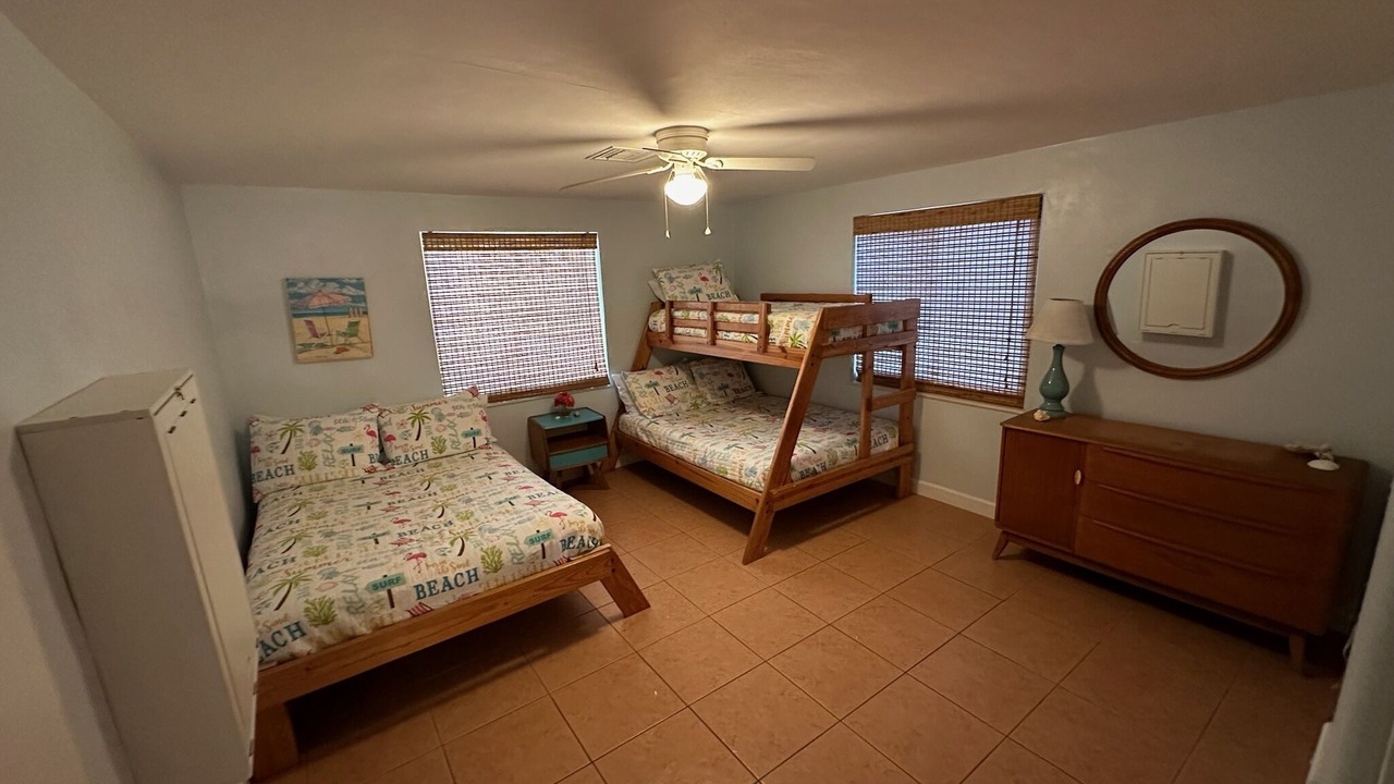 Photo of Bedroom in Floridana Beach