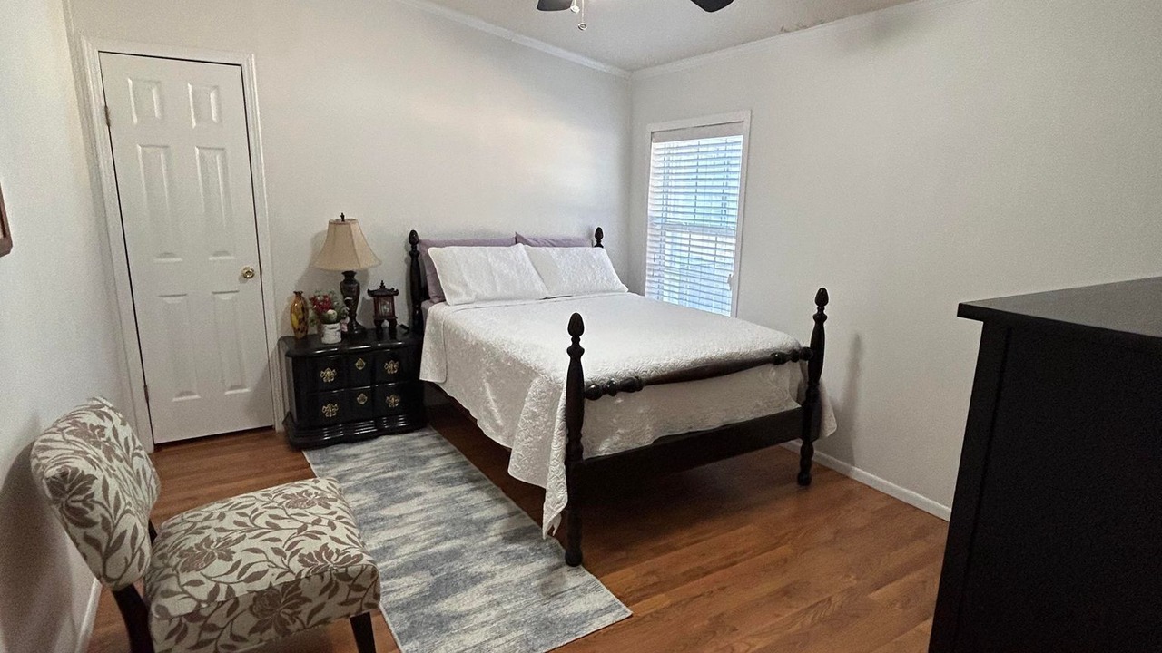 Photo of Bedroom in Lydia
