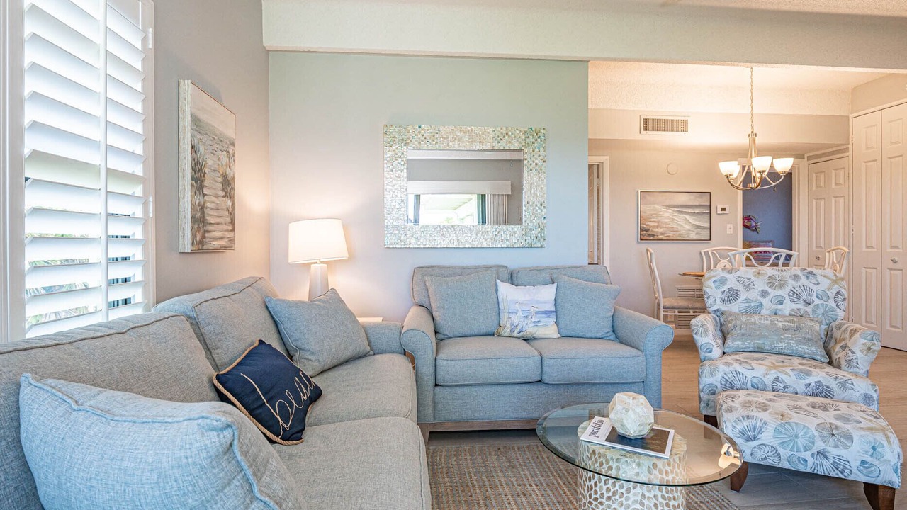 Photo of Livingroom in Central Beach
