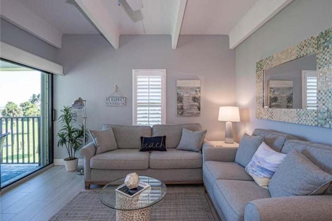 Photo of Livingroom in Central Beach