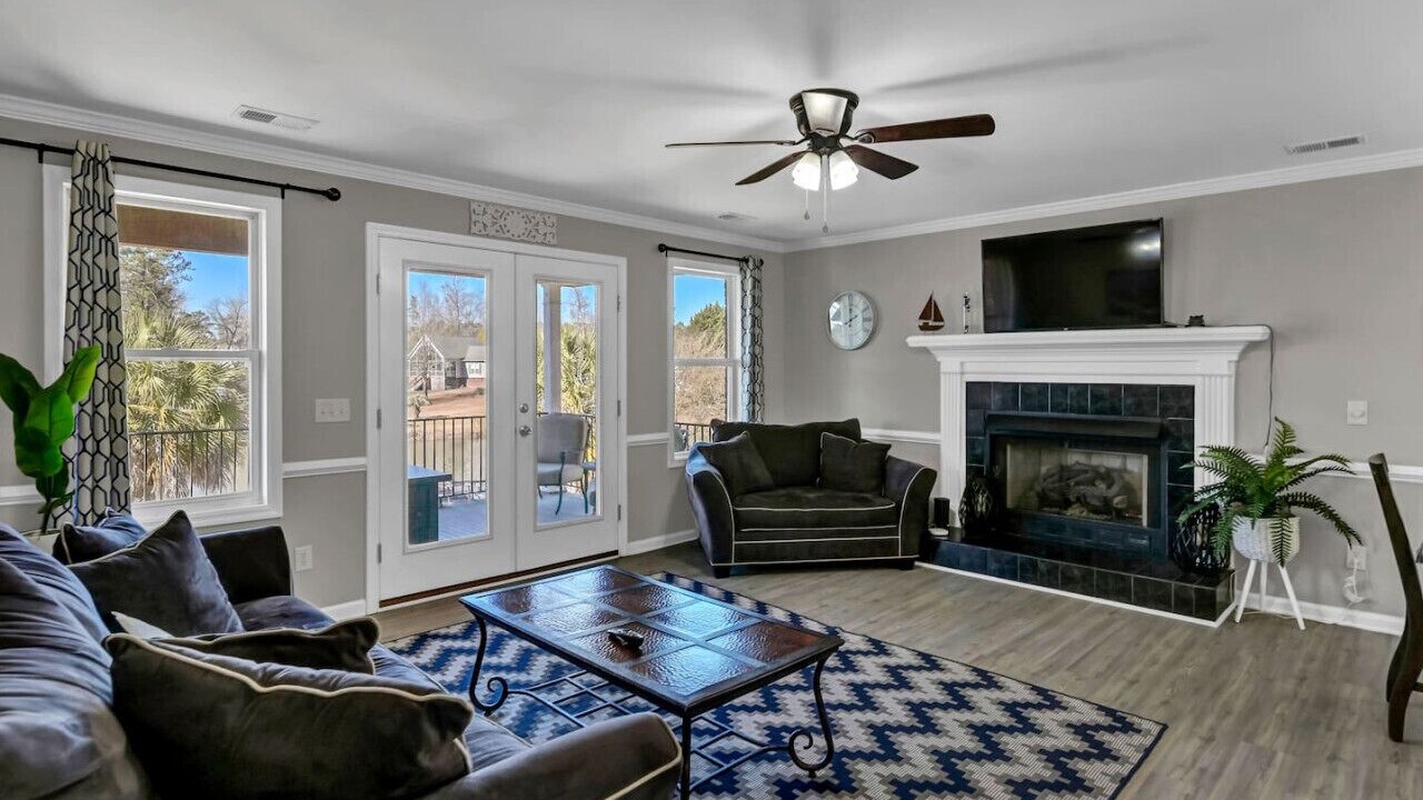 Photo of Livingroom in Chapin