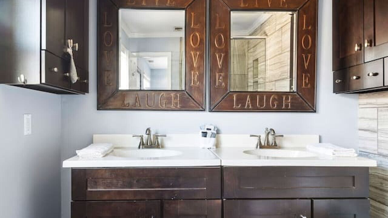 Photo of Bathroom in Seven Oaks