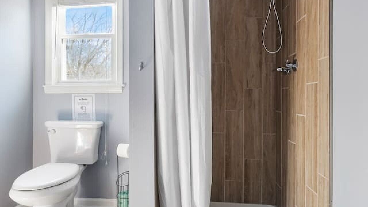 Photo of Bathroom in Seven Oaks