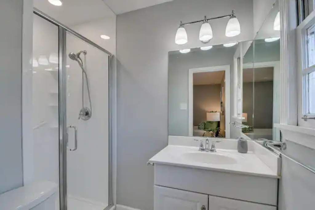 Photo of Bathroom in National Hills