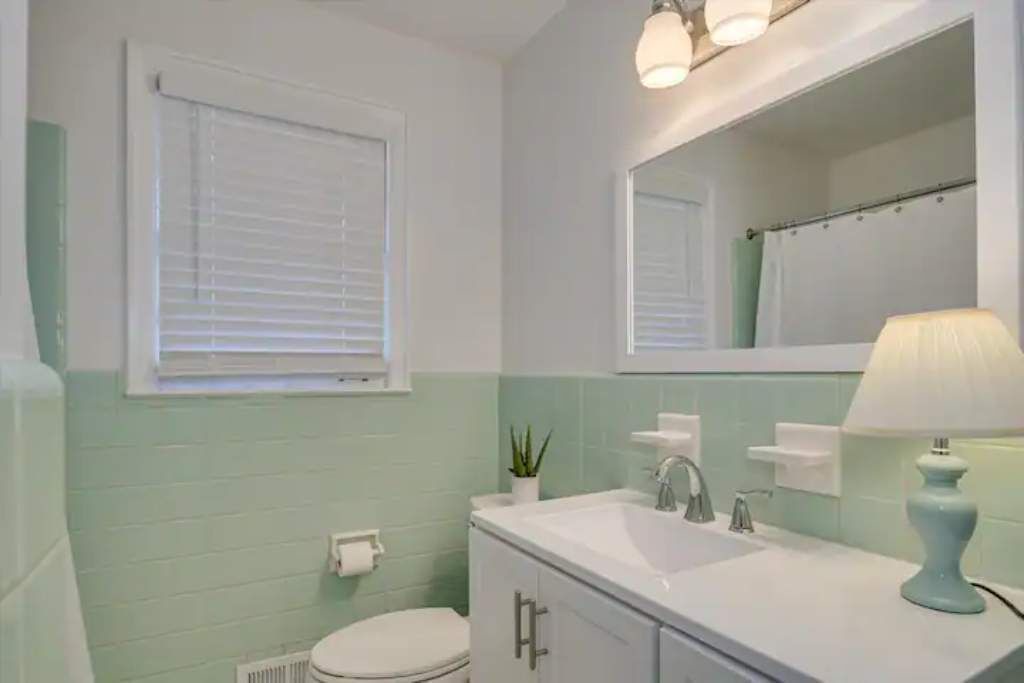 Photo of Bathroom in National Hills