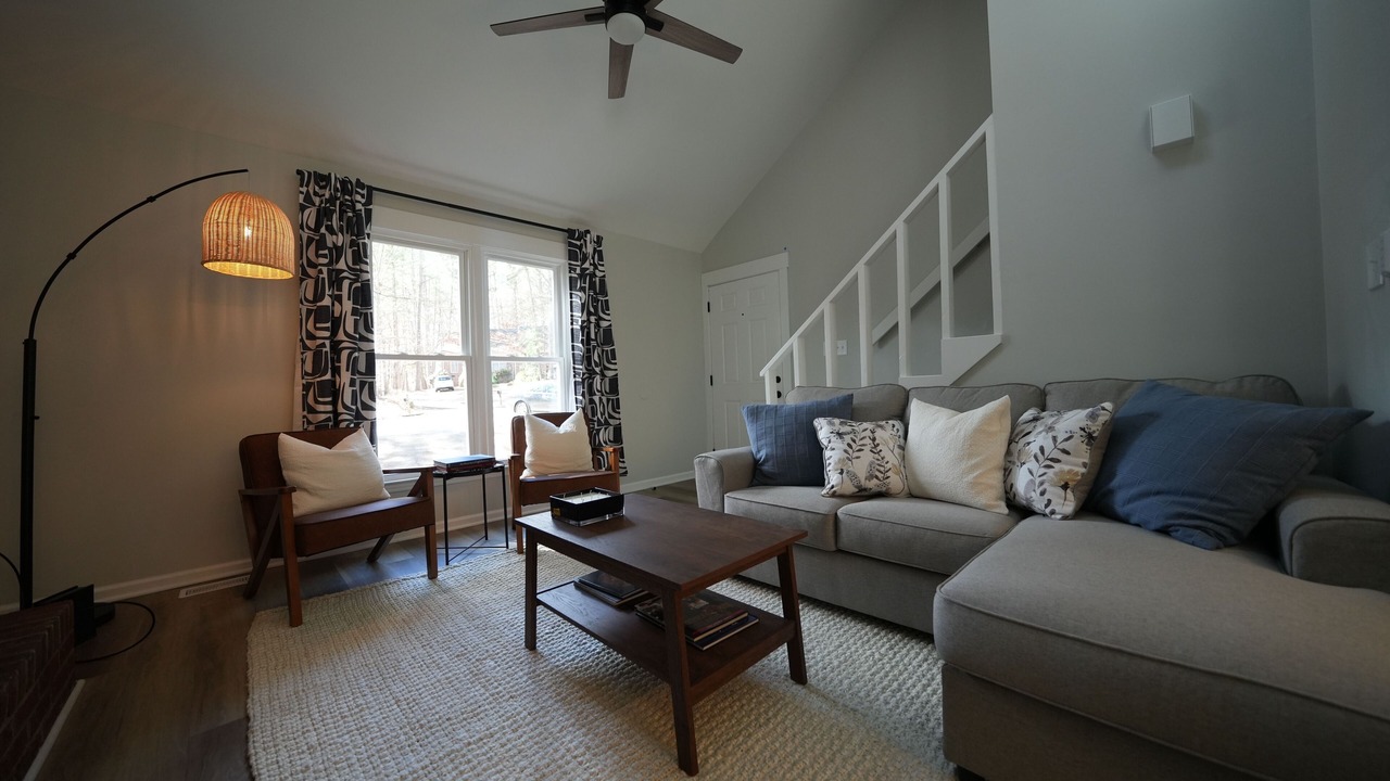 Photo of Livingroom in Southwest Raleigh