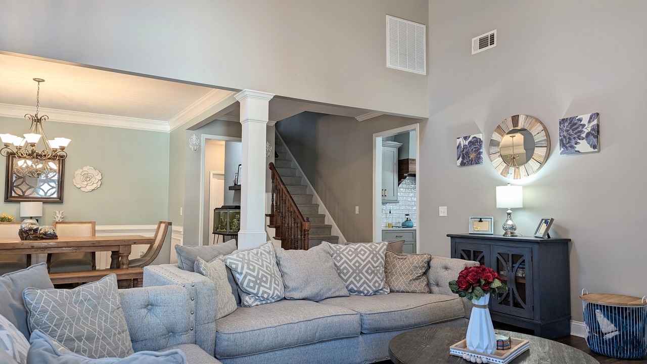Photo of Livingroom in Evans