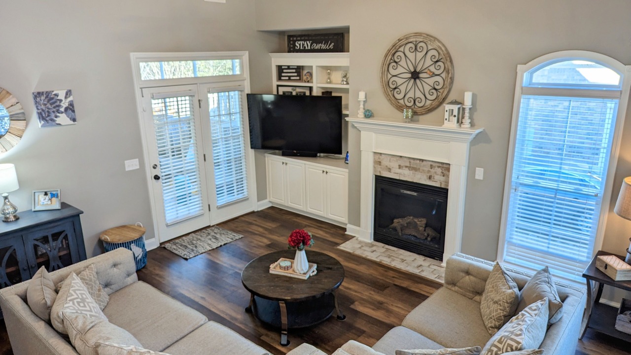Photo of Livingroom in Evans