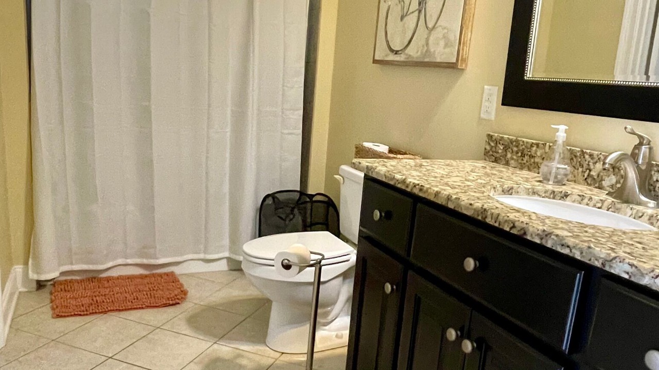 Photo of Bathroom in Lyons