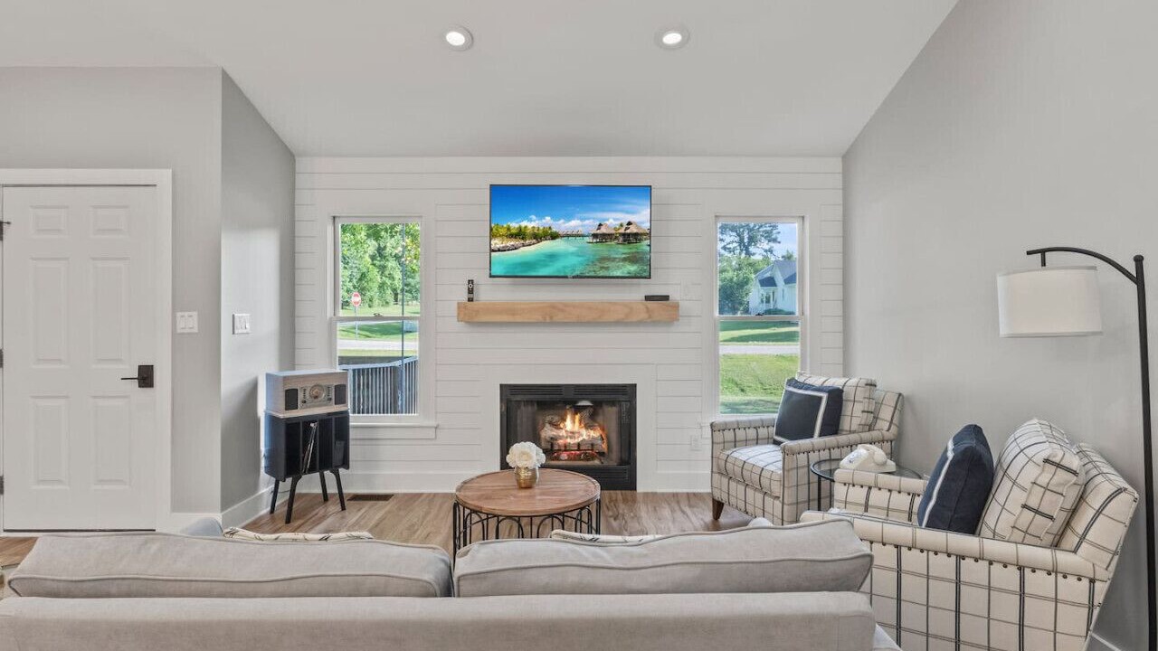 Photo of Livingroom in Angier